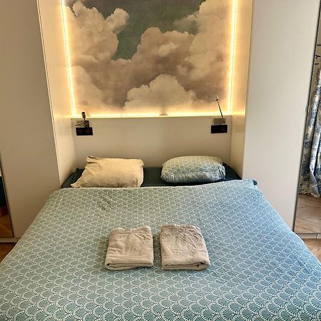 Home Sweet Home Champs De Mars Paris Bagian luar foto