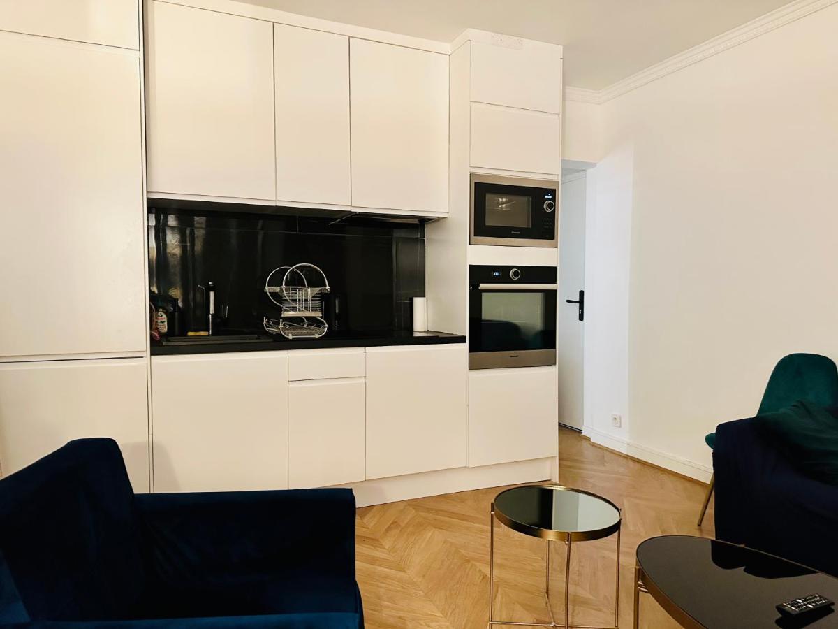 Home Sweet Home Champs De Mars Paris Bagian luar foto