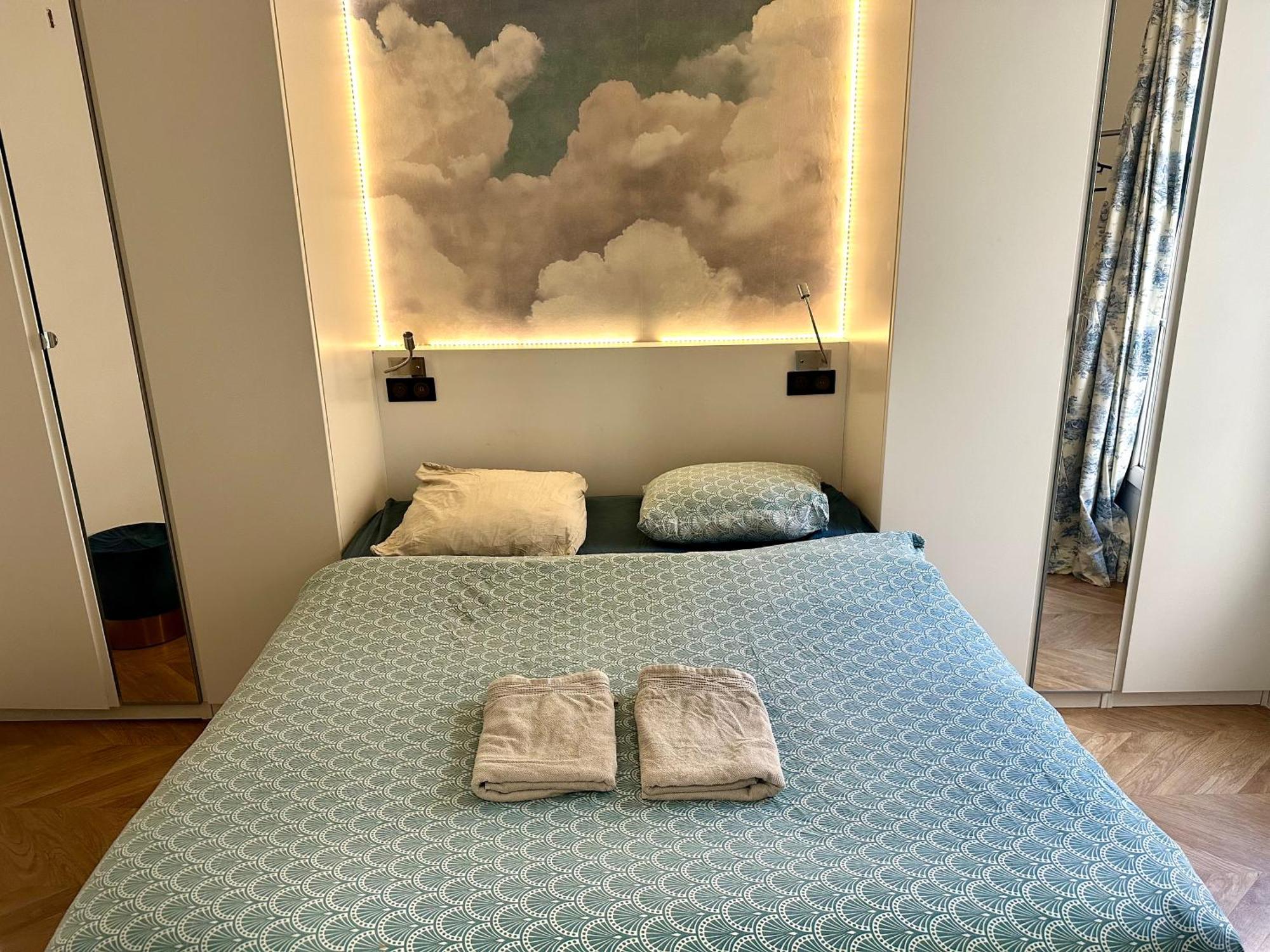 Home Sweet Home Champs De Mars Paris Bagian luar foto